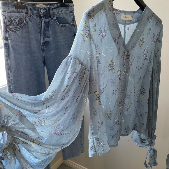 THE DOT Floral Balloon Sleeve Boho Blouse - Picture 7 of 11